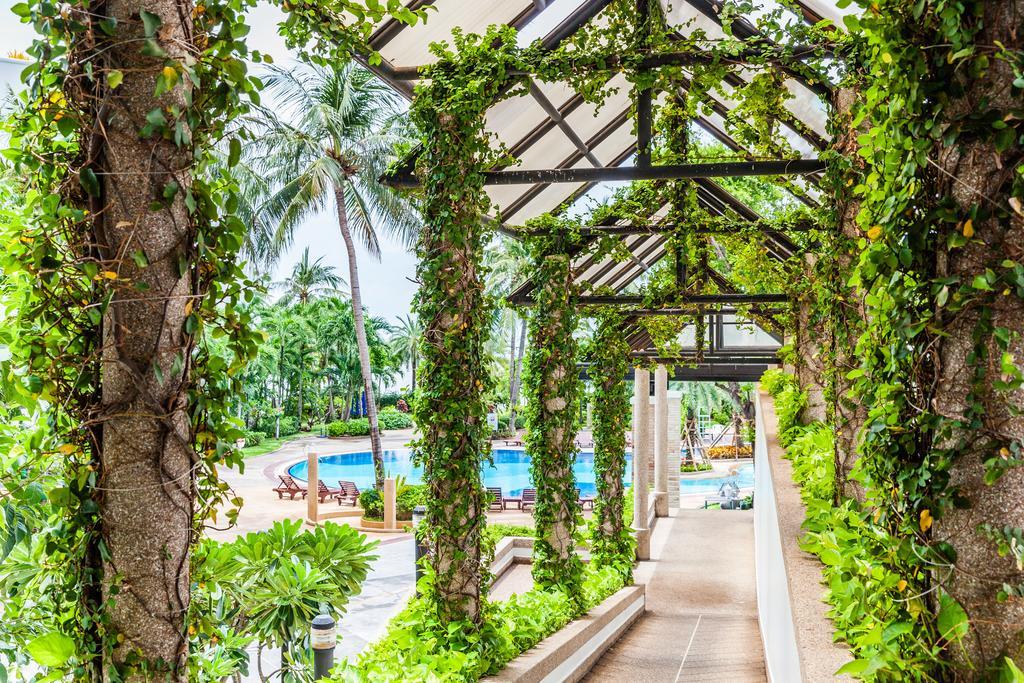 Cholchan Pattaya Beach Resort - Sha Extra Plus Naklua Exterior foto